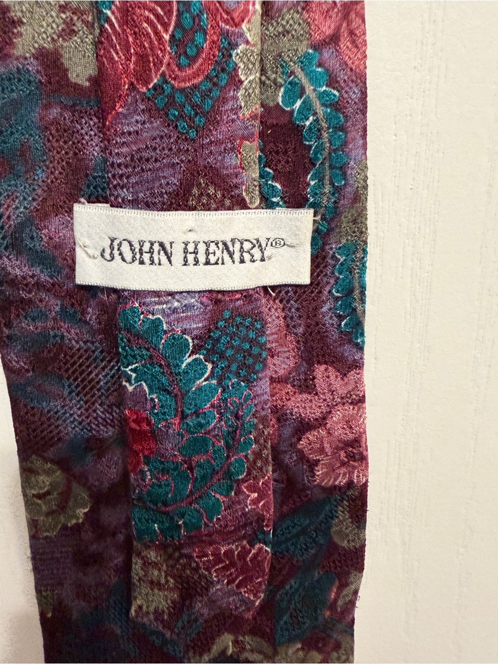 Late 80s early 90s John Henry Men's Teal & Purple Paisley Silk Tie